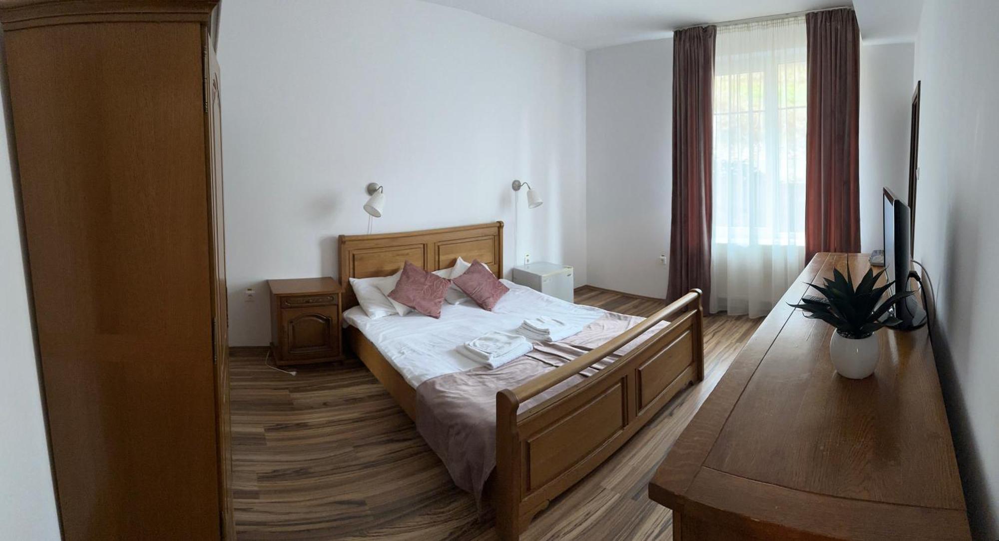 Отель Vila Man Совата Экстерьер фото